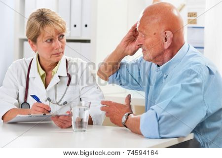 Patient tells the doctor about his health complaints