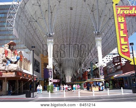 Baldacchino Fremont Street di giorno, Las Vegas