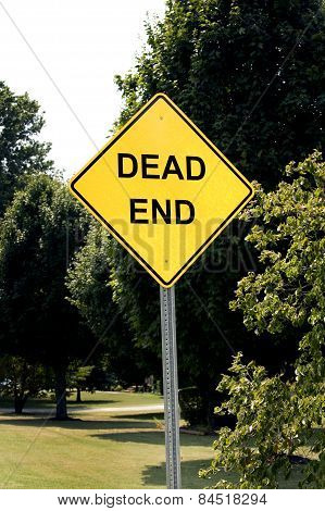 Vertical DEAD END Sign