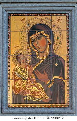GROTTAFERRATA, ITALY; Mary with child Jesus byzantine style icon on the street wall, June 2015