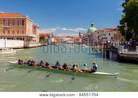 Italy. Venice. Vogalonga Regatta.