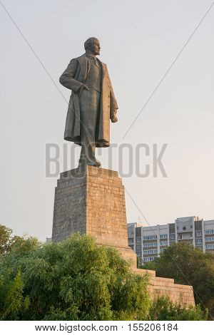 Volgograd, Russia - August 1, 2016: View Of The Sunset On The Statue Of Lenin On The Waterfront In T
