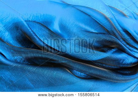 close up of the wavy organza fabric