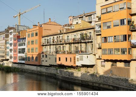Girona (Gerona Catalunya Spain): old colorful houses along the Onyant river