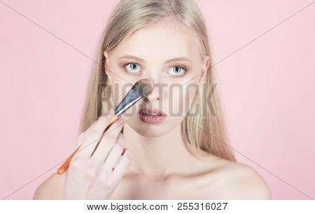 Applying Makeup. Woman With Brush For Make-up. Makeup, Cosmetics, Skincare, Visage, Beauty, Fashion.