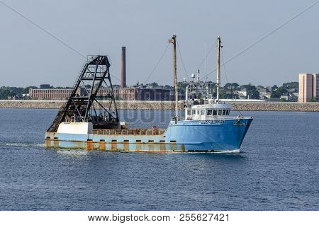 New Bedford, Massachusetts, Usa - August 27, 2018: Clammer Starlight, Hailing Port Atlantic City, Ne