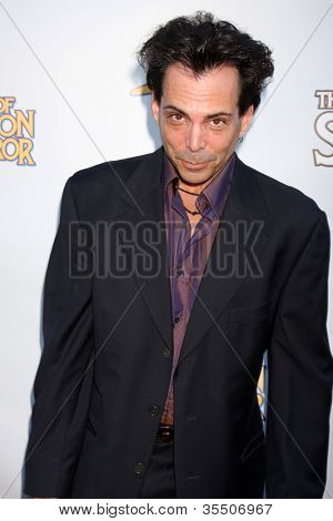 LOS ANGELES - 26 de julho: Richard Greico chega em 2012 Saturn Awards em competidores em 26 de julho de 201