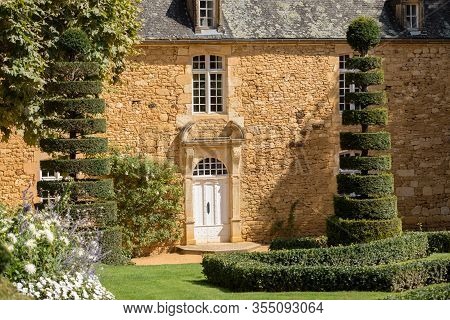 Eyrignac, France - September 2, 2018: The Picturesque Jardins Du Manoir D Eyrignac In Dordogne. Fran