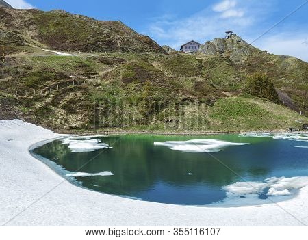 Panoramic View Of Beautiful Lake In Kleine Scheidegg, Jungfrau, Switzerland