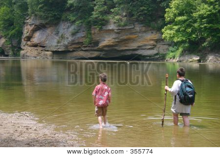 Fratelli camminando In streaming