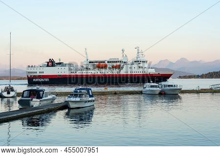 Molde, Norway - Sep 10, 2021: Tourist Cruise Liner Hurtigruten In Molde Port.