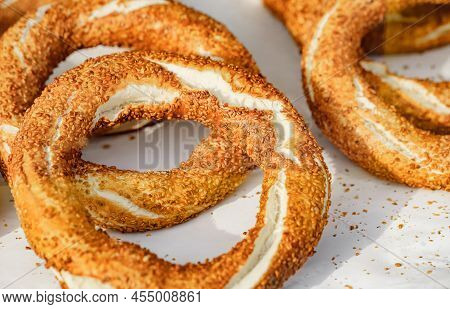 Simits Turkish, Bakery Products, Sesame Bagels Simit, Cooked  In Bulk.