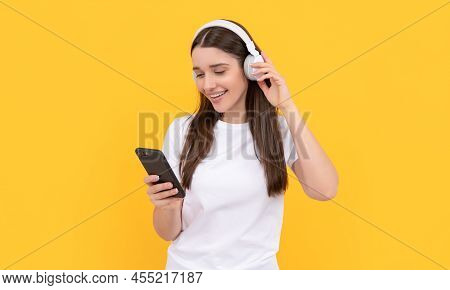 Woman Chat On Smartphone. Listening To Music. Influencer Blogging. Smiling Girl In Headphones