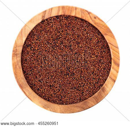 Canihua Grains Isolated On White Background. Pile Of Qaniwa In Olive Bowl. Dry Grains Of Chenopodium