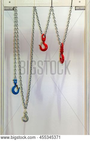 Clevis Hooks With Snap Lock Chains Hoist Equipment For Lifting Heavy Weight