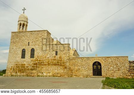 12 May 2022 Elbegendi Village Midyat Mardin Turkey. Church And Cityscape Of Elbegendi Village In Mid