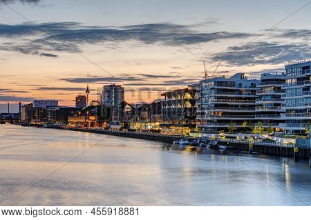 The River Spree In Berlin After Sunset