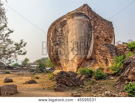 Mindon near Mandalay