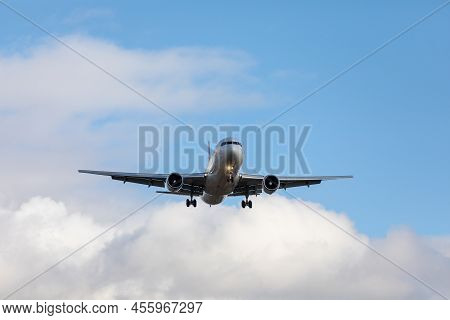 Ikar Boeing 767-300er Registration Vp-bdi. Plane Take Off Or Landing In Sheremetyevo International A