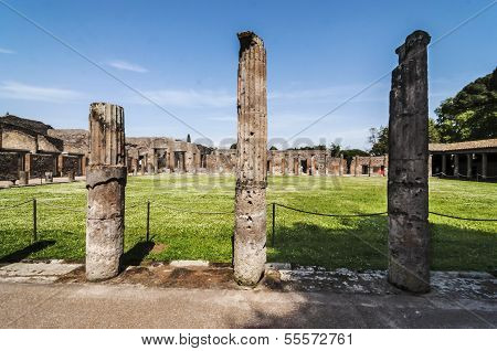 Pompeii palestra