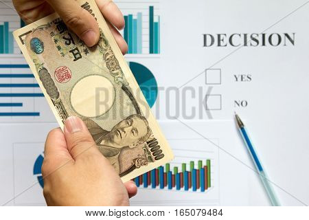 Female gave the money to business man for curruption in the decision