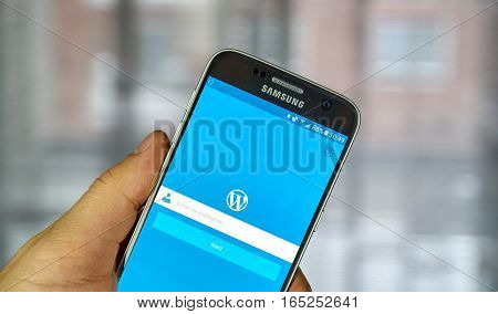 MONTREAL CANADA - DECEMBER 23 2016 : Wordpress application on Samsung S7 screen