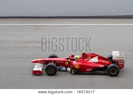 Felipe Massa na vysokou rychlostí rovnou