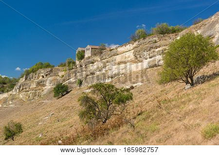 Cupations the southern slopes of the plateau and the medieval Karaite kenesa of the city-fortress Chufut-Kale. Bakhchysaray Crimea