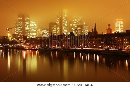 Skyline van Frankfurt am Main in Duitsland.