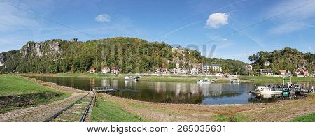 Rathen, Germany - October 04, 2018: The River Elbe At Rathen In The Elbe Sandstone Mountains With To