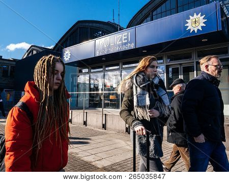 Hamburg, Germany - Mar 20, 2018: Pedestrians Passing By Police Polizei Station Near Hamburg Central 