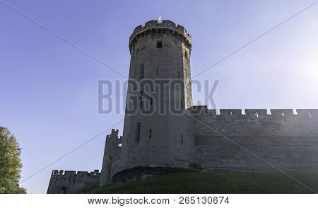 Warwick, Uk - October 21: Picture Of Warwick Castle - Guys Tower On October 21, 2018 In Warwick, War
