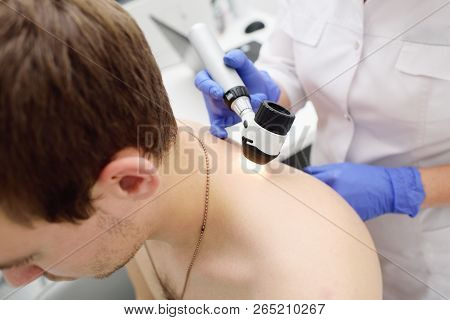 Method Of Dermatoscopy Of Skin Lesions And Moles.