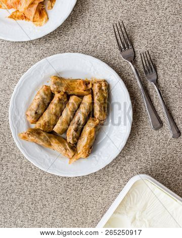 Turkish Dolma Lahana Sarmasi / Cabbage Rolls With Yogurt