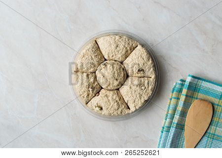 Round Halva / Helva With Pistachio / Kurek Helvasi