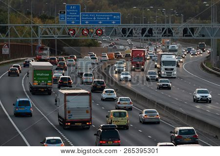 London, Uk - October 18, 2018: Evening Heavy Traffic On Busiest British Motorway M25