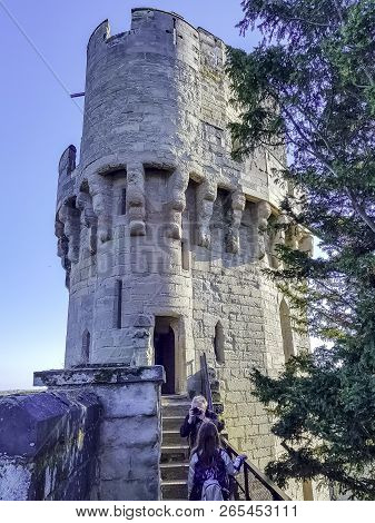 Warwick, Uk - October 21: Picture Of Warwick Castle - Caesars Tower On October 21, 2018 In Warwick, 