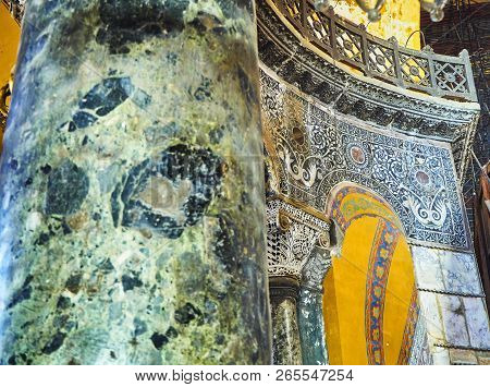Istanbul, Turkey - July 10, 2018. Detail Of The Exedra Of The Upper South Gallery Of The Nave Of The