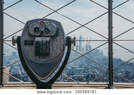 New York, Usa - May 29, 2018: Coin Operated Binoculars On The Observation Platform At Empire State B
