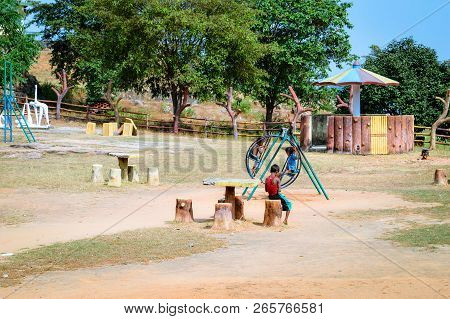 Ranchi, Jharkhand, India - May 14, 2017: Unidentified Local Little Boys Are Playing In A Village Par