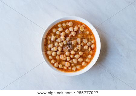 Turkish Food Chickpeas With Meat. / Etli Nohut.
