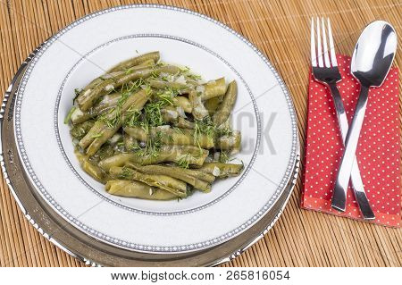 Turkish Food Broad Beans, Dill And Olive Oil / Zeytinyagli Bakla.