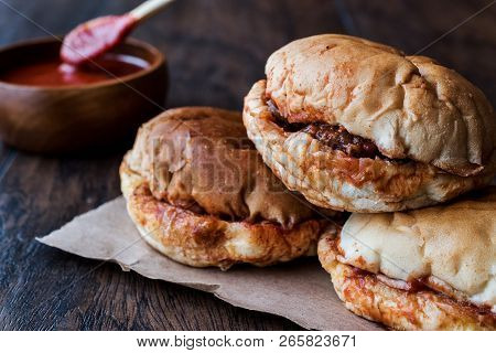Turkish Wet Burger With Sauce / Islak Hamburger
