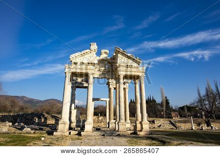 The Temple Of Aphrodite In Aphrodisias Turkey (aydin / Turkey)