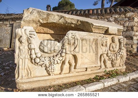 The Temple Of Aphrodite In Aphrodisias Turkey (aydin / Turkey)