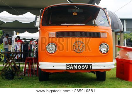 Setia Alam, Selangor,malaysia - October 14,2018 : Front View Of An Old Volkswagen Type 2 Camper Van 