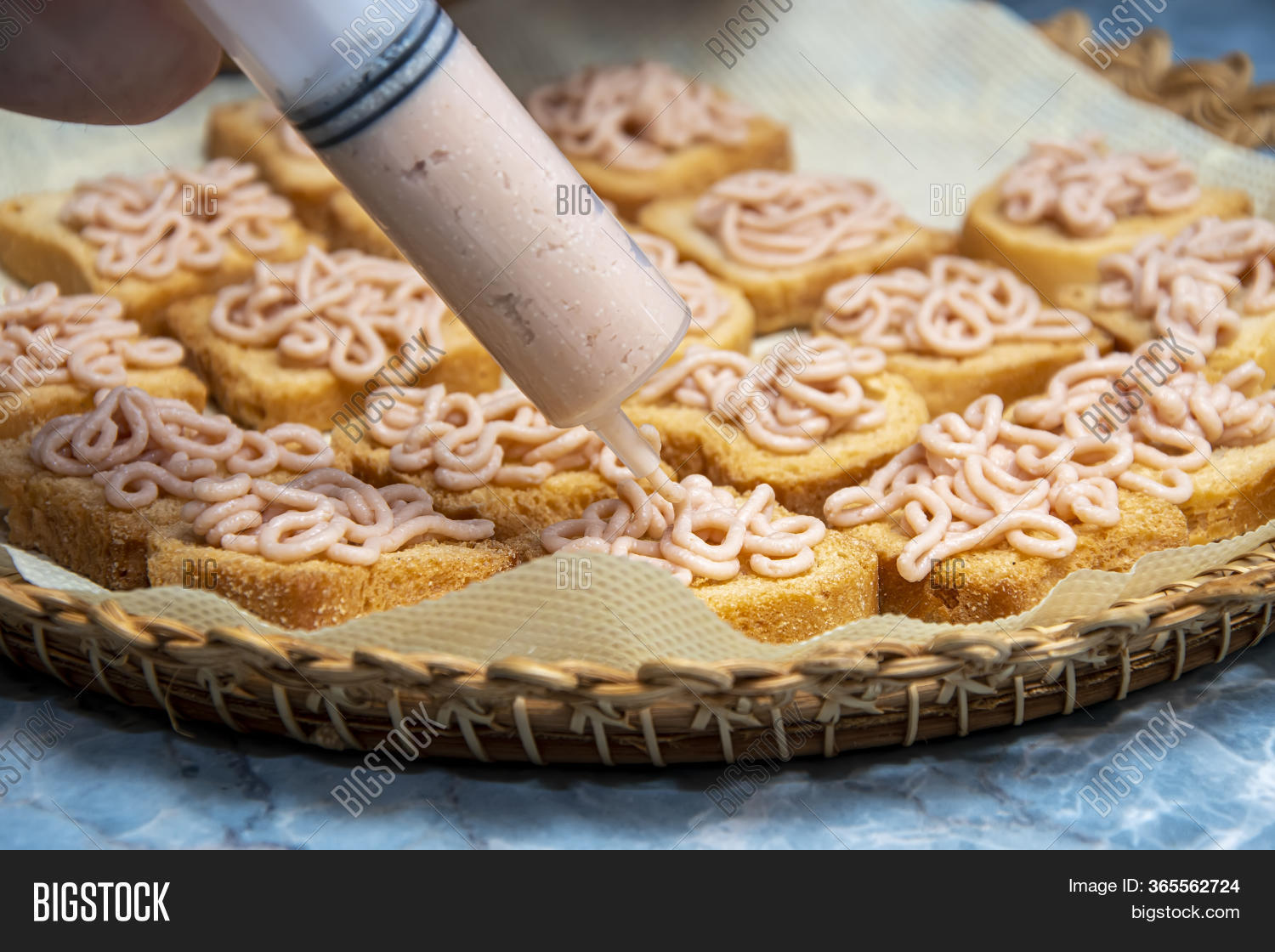 Cook Syringe Squeeze Image & Photo (Free Trial) Bigstock
