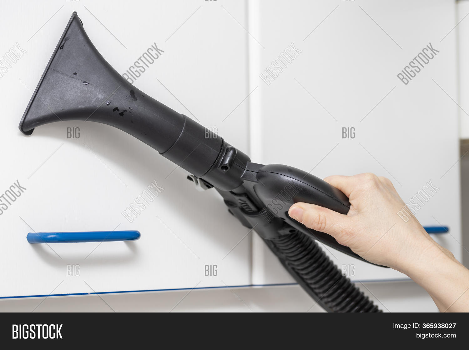 Hand Steam Gun Clean Image & Photo (Free Trial) Bigstock