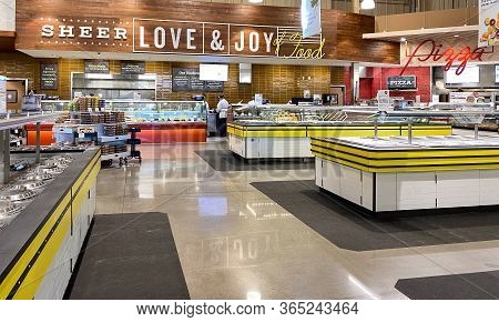 Orlando,fl/usa -5/3/20:  The Deli Counter Of A Whole Foods Market Grocery Store With Colorful Sliced