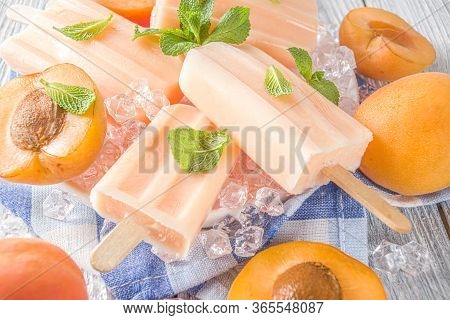Homemade Apricot Popsicles